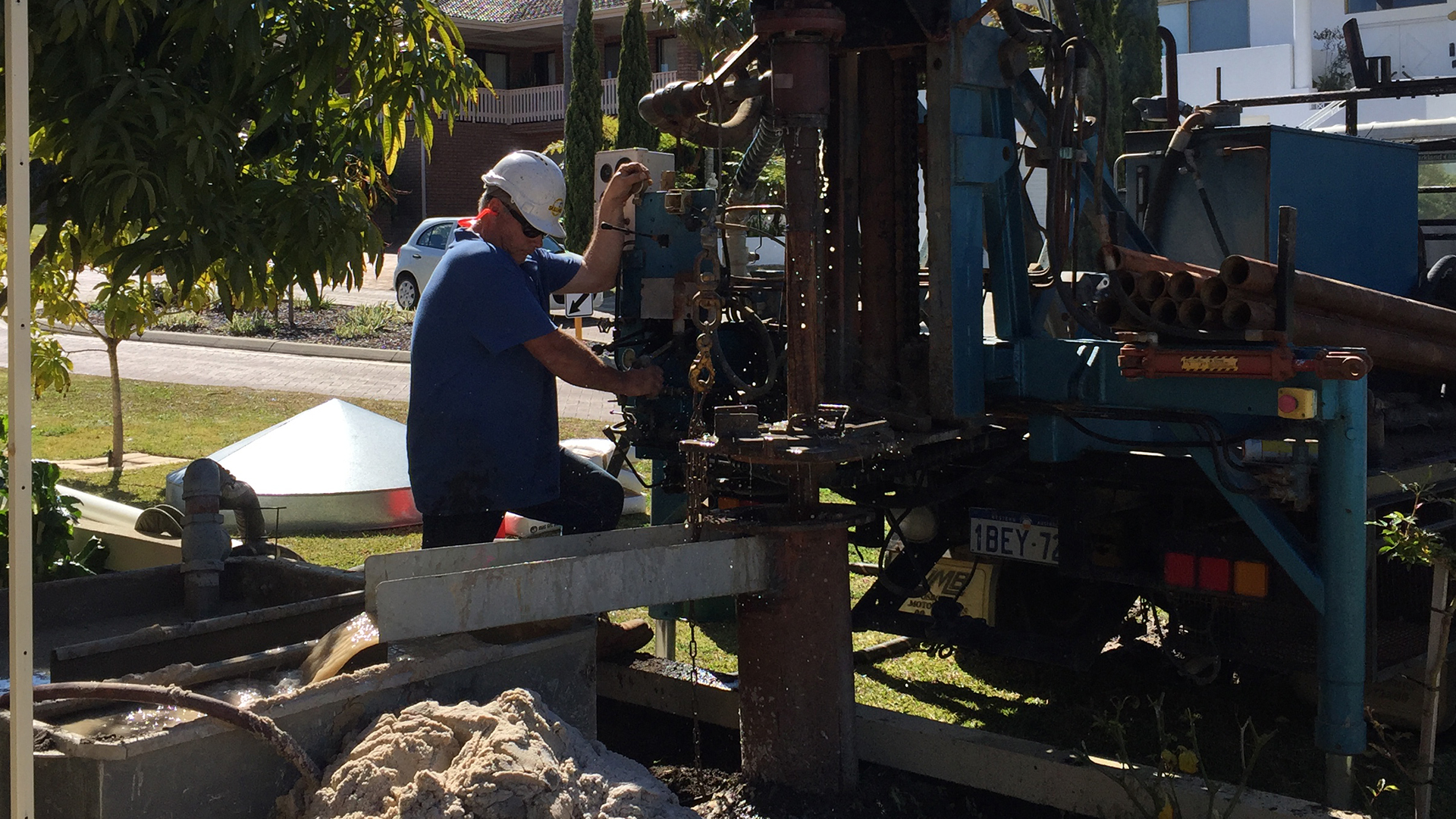 Drilling a new water bore in dianella